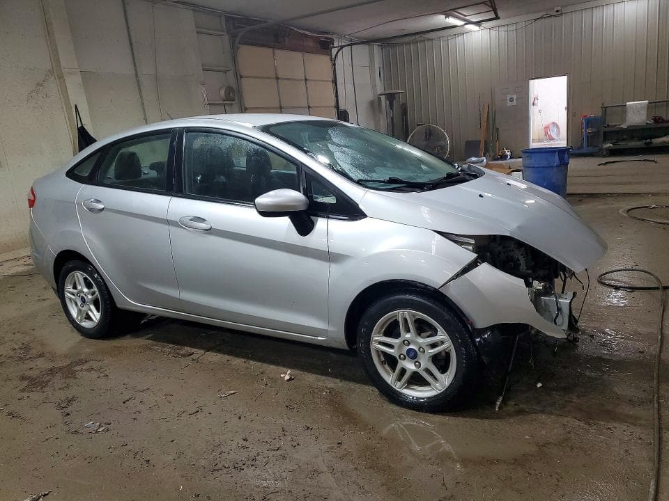 2017 FORD FIESTA SE 4