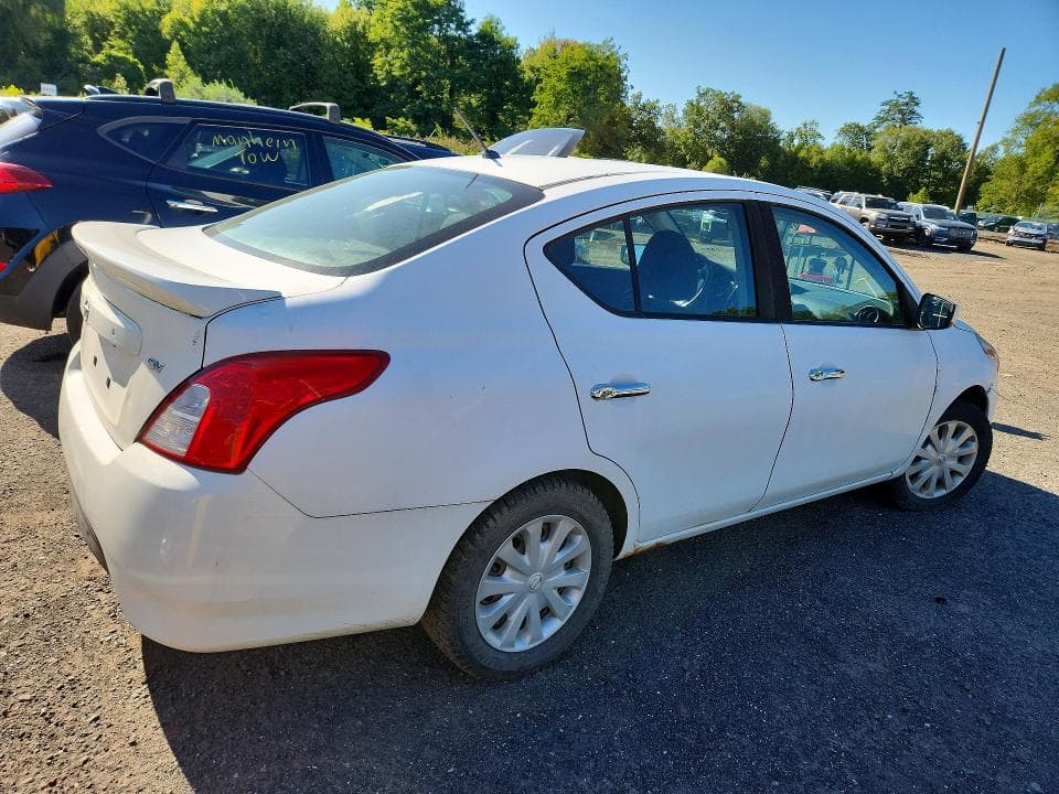 2017 NISSAN VERSA 1.6 SV 3