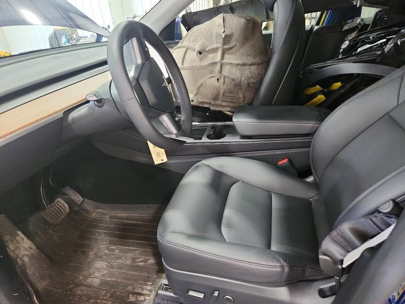 2025 TESLA MODEL Y 7
