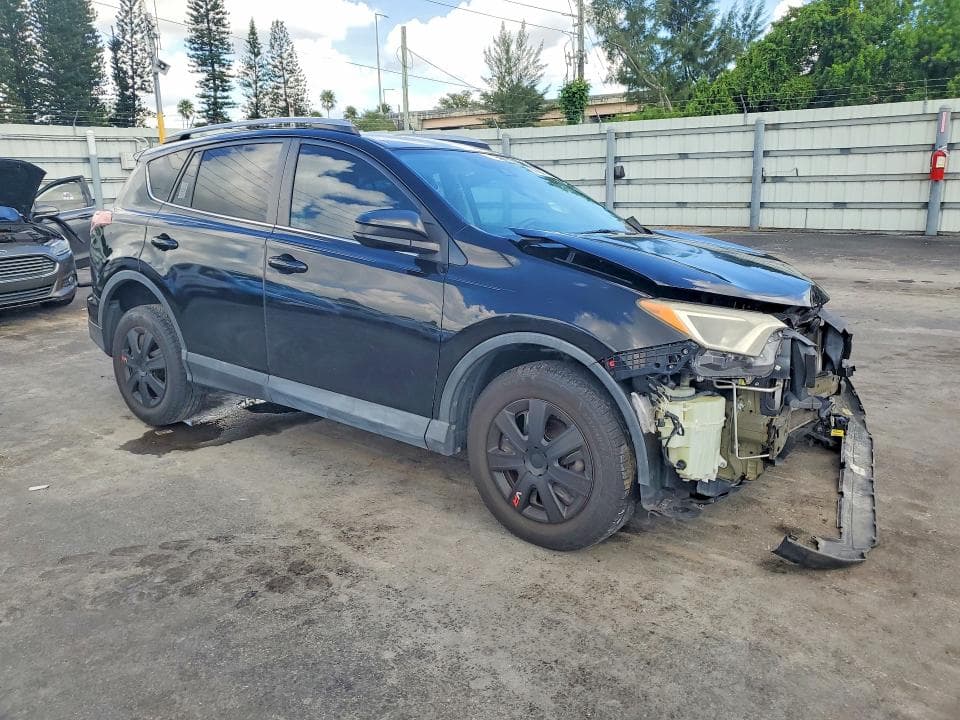 2017 TOYOTA RAV4 LE 4