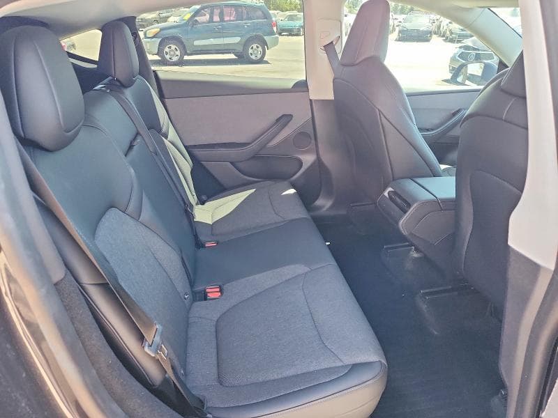 2026 TESLA MODEL Y 10