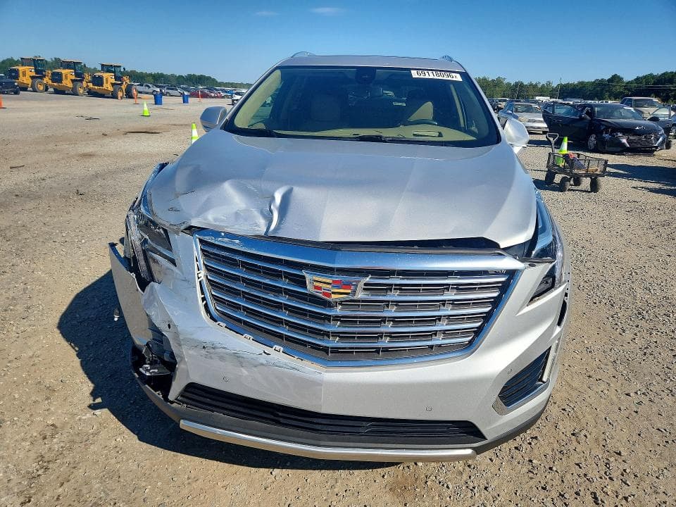 2017 CADILLAC XT5 PLATINUM 5