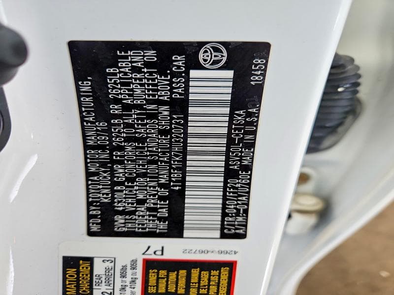 2017 TOYOTA CAMRY SE 12
