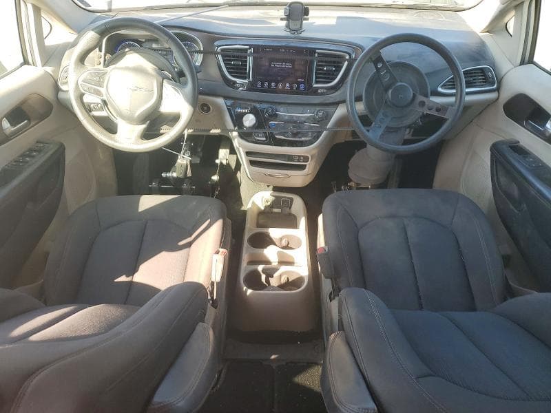 2017 CHRYSLER PACIFICA TOURING 8