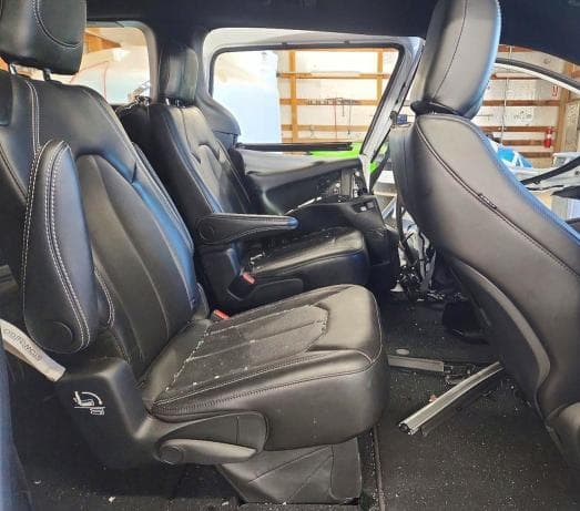 2026 CHRYSLER PACIFICA SELECT 11