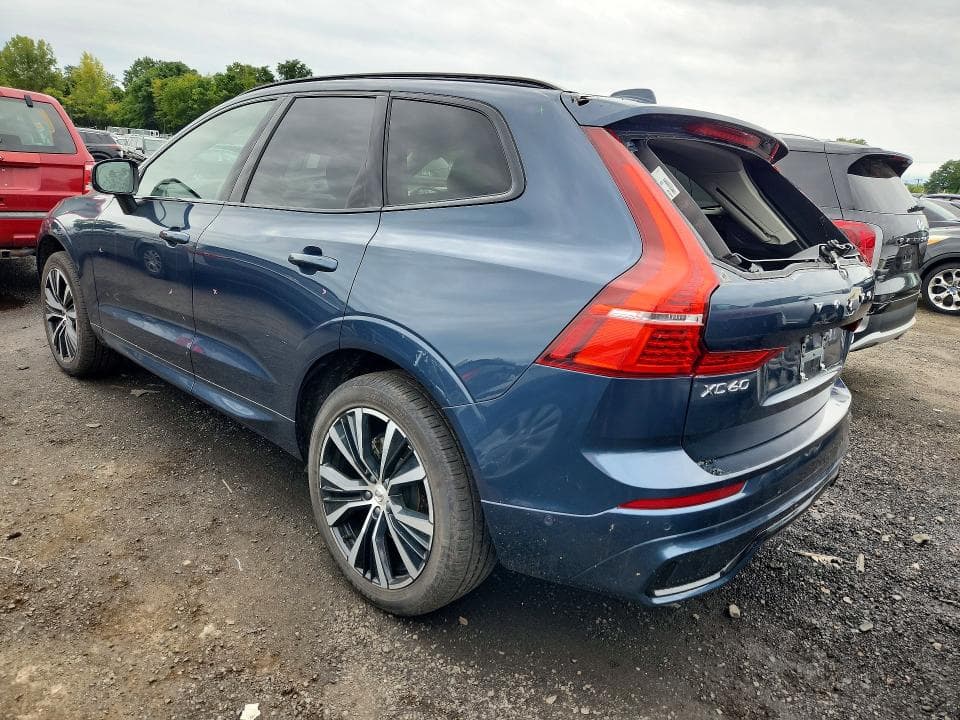 2025 VOLVO XC60 PLUS 2