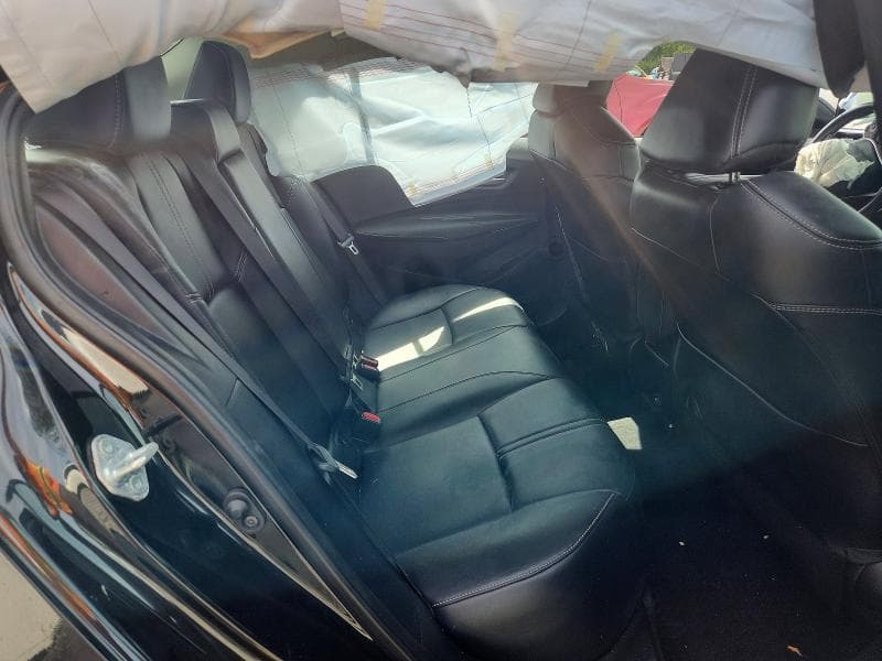 2021 TOYOTA COROLLA XLE 10