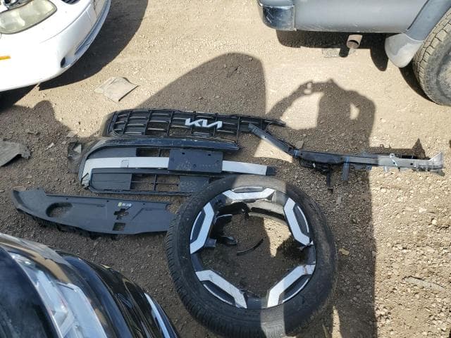 2023 KIA TELLURIDE S 13