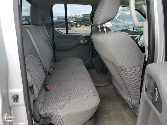 2017 NISSAN FRONTIER S 10