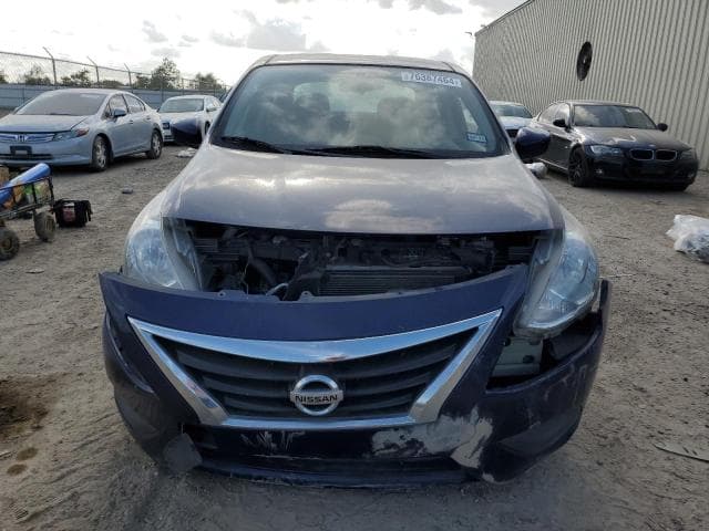 2019 NISSAN VERSA 5