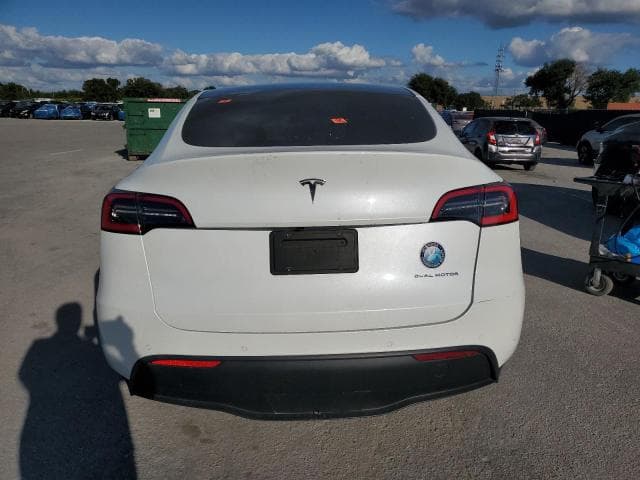 2021 TESLA MODEL Y 6