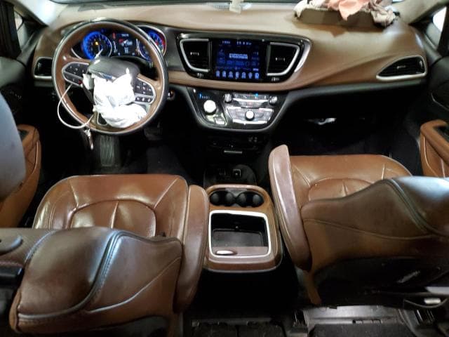 2017 CHRYSLER PACIFICA LIMITED 8