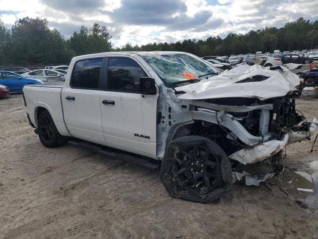 2025 RAM 1500 LARAMIE 4