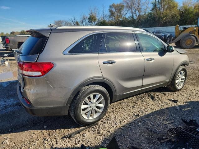 2017 KIA SORENTO LX 3