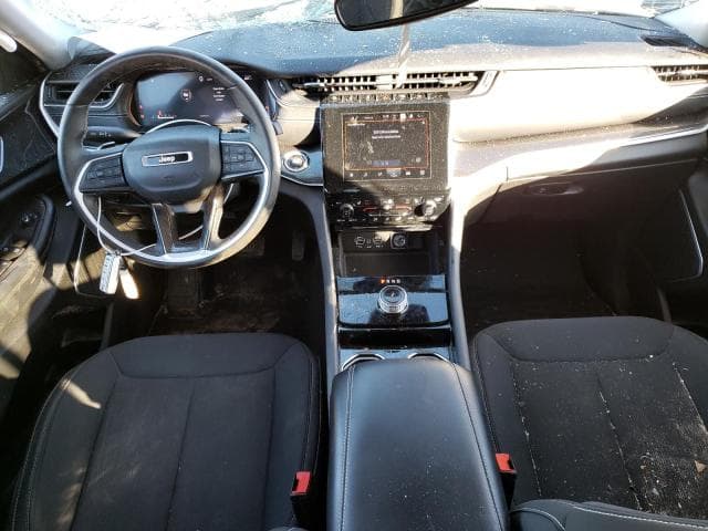 2022 JEEP GRAND CHEROKEE LAREDO 8
