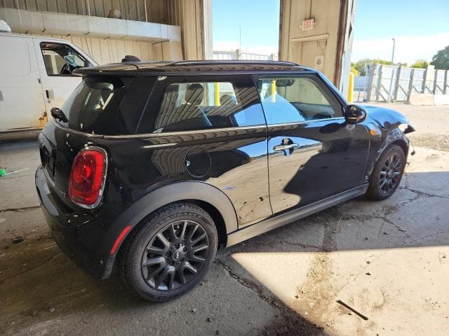 2017 MINI COOPER 3
