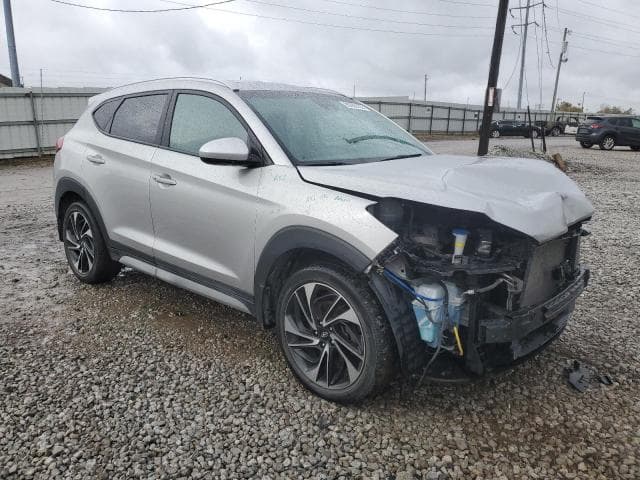2020 HYUNDAI TUCSON SPORT 4