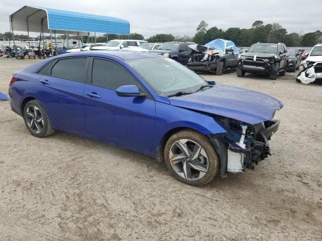 2023 HYUNDAI ELANTRA SEL 4
