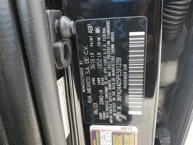 2023 KIA RIO 12