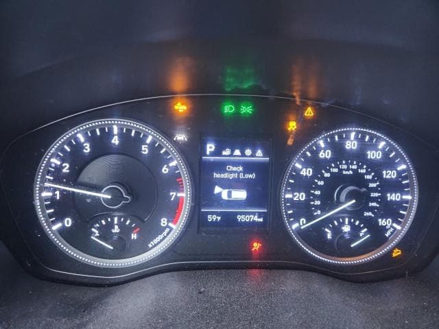 2019 HYUNDAI SANTA FE SE 9