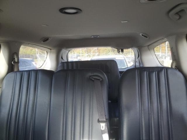 2022 CHRYSLER VOYAGER LX 10