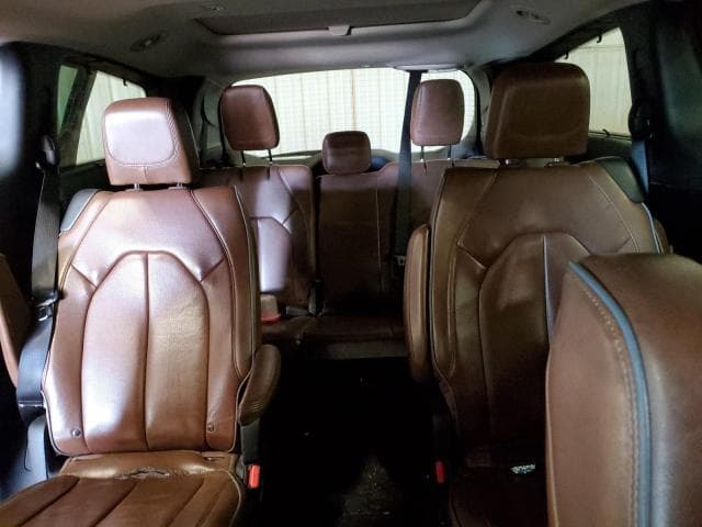 2017 CHRYSLER PACIFICA LIMITED 10