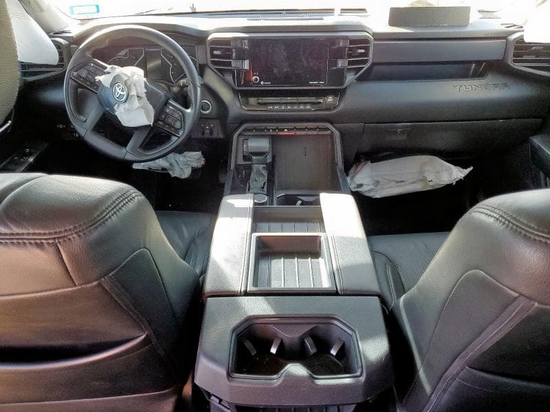 2024 TOYOTA TUNDRA CREWMAX SR 8