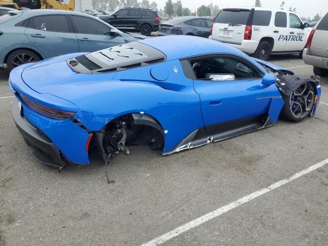 2023 MASERATI MC20 3