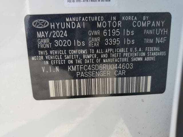 2024 GENESIS G90 12