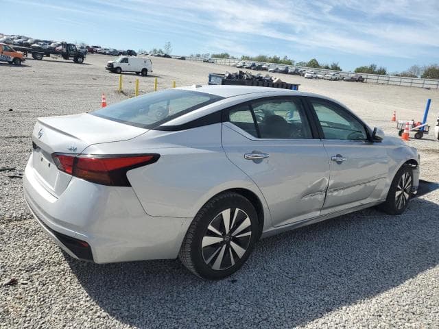 2022 NISSAN ALTIMA SV 3