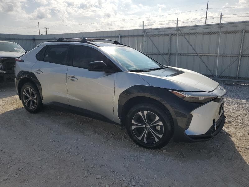 2024 TOYOTA BZ4X XLE 4