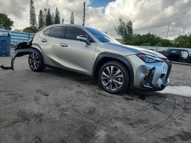 2019 LEXUS UX 200 4