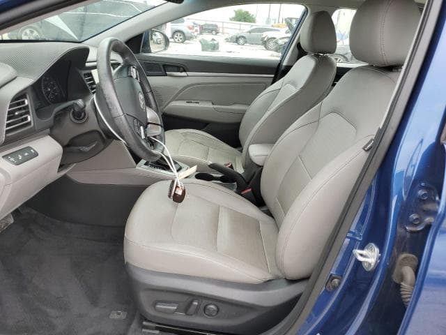 2020 HYUNDAI ELANTRA SEL 7
