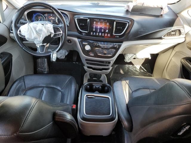 2017 CHRYSLER PACIFICA TOURING L PLUS 8
