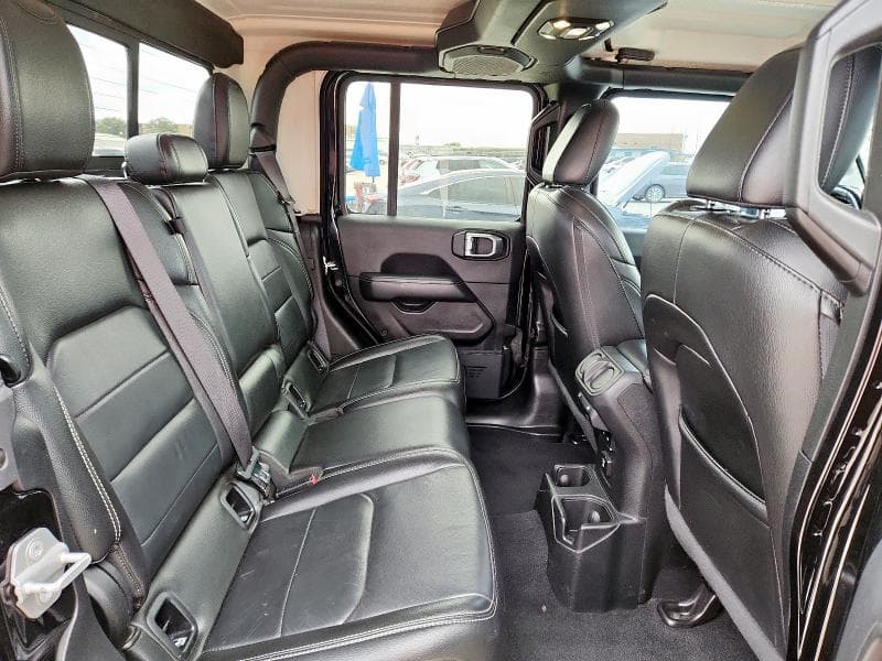 2020 JEEP GLADIATOR OVERLAND 11
