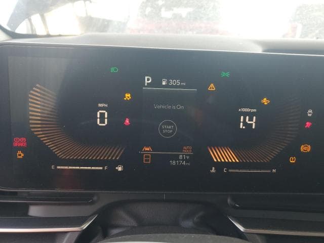 2025 KIA CARNIVAL EX 9