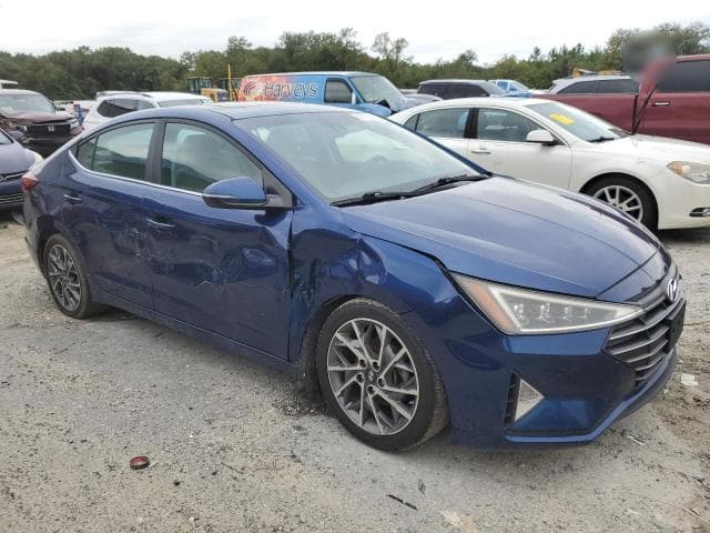 2020 HYUNDAI ELANTRA SEL 4