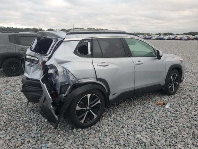 2024 TOYOTA COROLLA CROSS SE 3