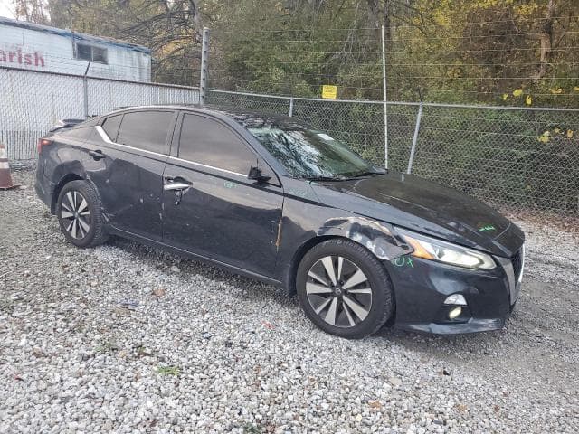 2019 NISSAN ALTIMA SV 4