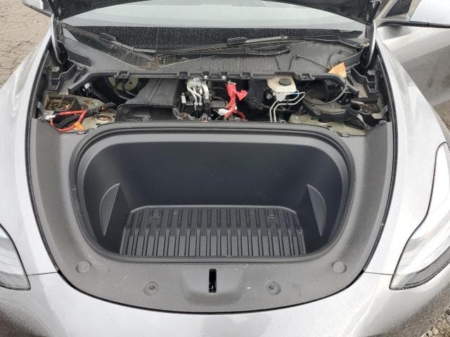 2024 TESLA MODEL Y 11