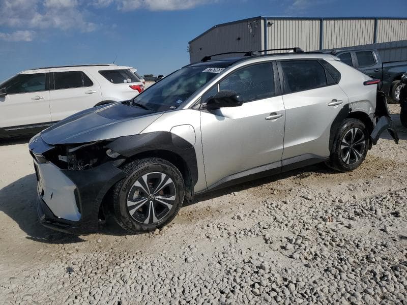 2024 TOYOTA BZ4X XLE - 1
