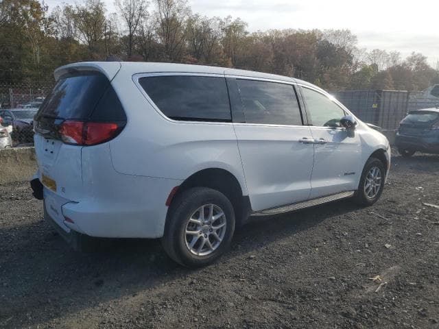 2022 CHRYSLER VOYAGER LX 3