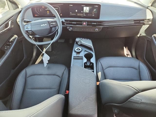 2025 KIA EV6 LIGHT 8