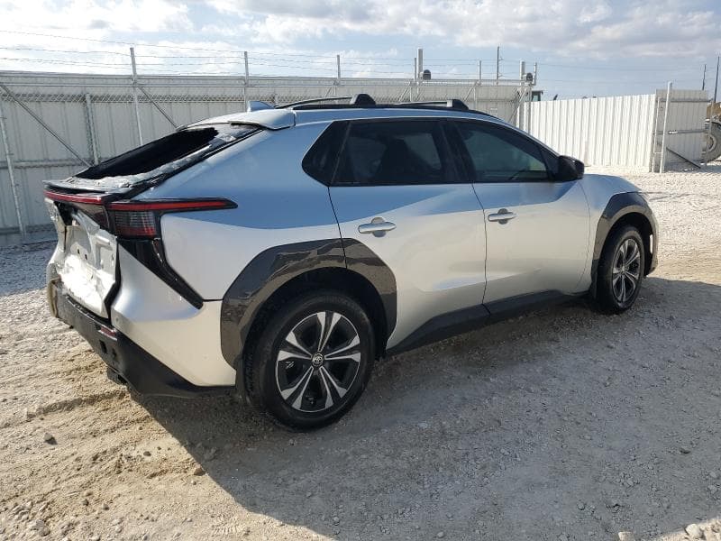 2024 TOYOTA BZ4X XLE 3