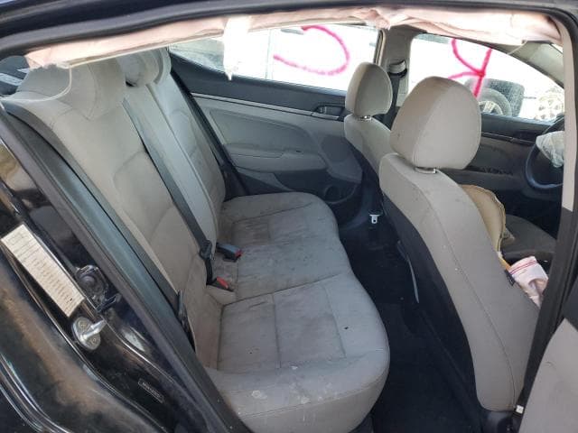 2018 HYUNDAI ELANTRA SEL 10