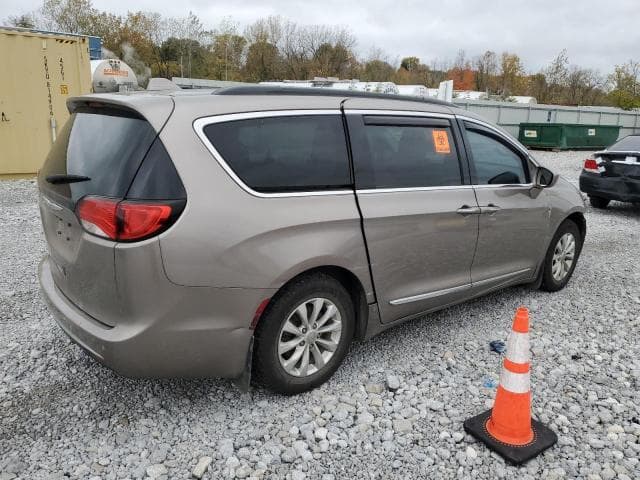 2017 CHRYSLER PACIFICA TOURING L 3