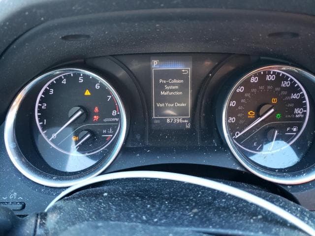 2020 TOYOTA CAMRY LE 9