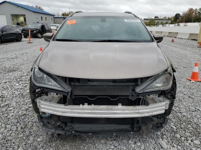 2017 CHRYSLER PACIFICA TOURING L 5