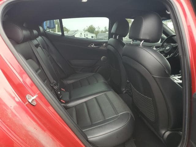 2018 KIA STINGER GT2 11