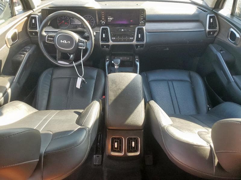 2022 KIA SORENTO EX 8